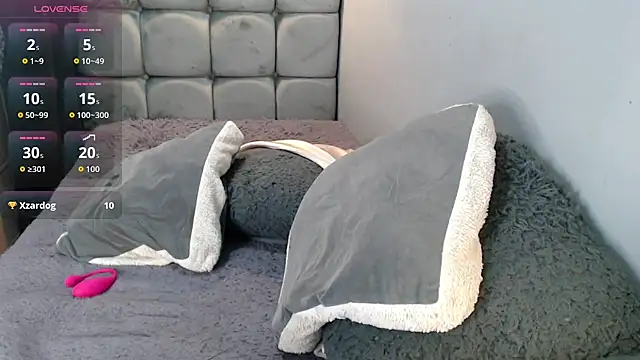 Snapshot of s1nfulbarbie chatting on 11/13/25, 03:49 s1nfulbarbie online show from 11/13/25, 03:49