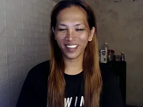 isabellabigcock06 online show from 04/06/26, 11:00