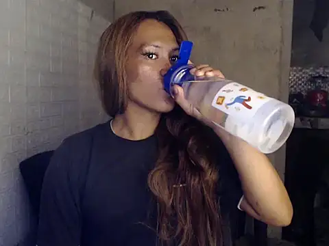 isabellabigcock06 online show from 03/19/26, 10:37