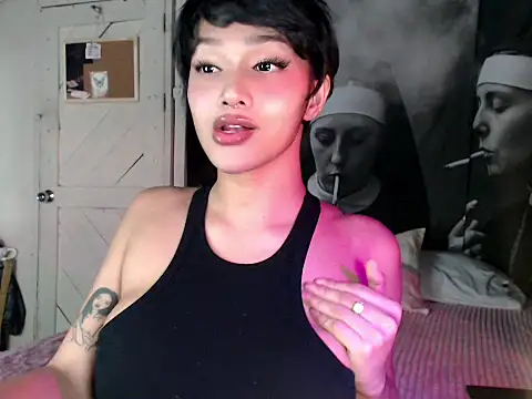 itsmekarinaaa online show from 03/18/26, 03:46