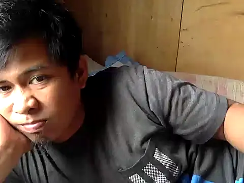 Snapshot of SteveFoxxe chatting on 10/11/25, 03:29 SteveFoxxe online show from 10/11/25, 03:29