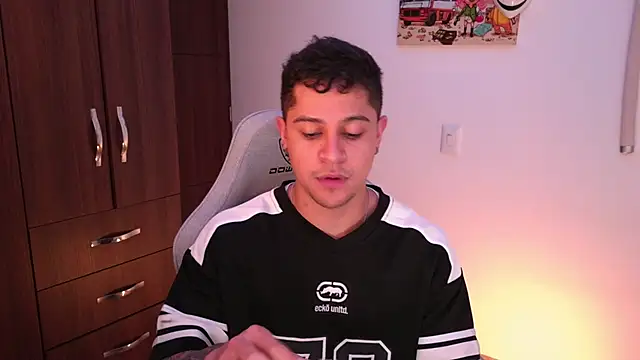 domsantiago  online show from 10/25/25, 01:27