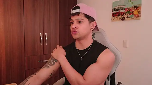 domsantiago  online show from 09/18/25, 09:51