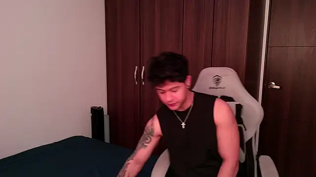 domsantiago  online show from 10/01/25, 01:59