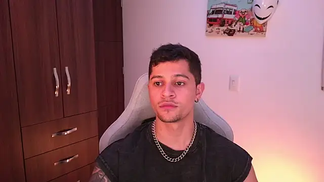 domsantiago  online show from 11/01/25, 01:56