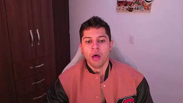 domsantiago  online show from 11/10/25, 12:26