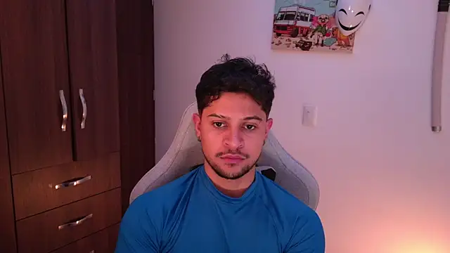 domsantiago  online show from 12/18/25, 02:38