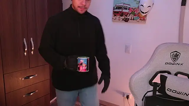 domsantiago  online show from 12/14/25, 04:08