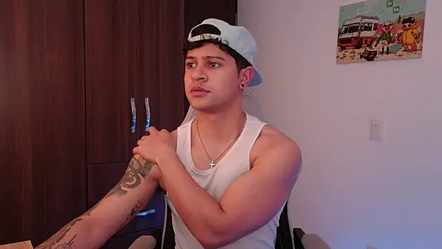 domsantiago  online show from 09/20/25, 02:05