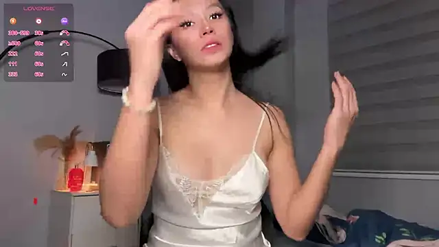 Demi Maddison online show from 11/26/25, 03:01