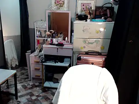 miya khali online show from 12/14/25, 08:53