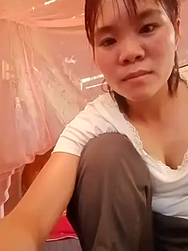 Snapshot of Nguyet135 chatting on 04/09/26, 06:52 Nguyet135 online show from 04/09/26, 06:52