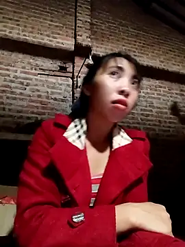 Snapshot of emaame68 chatting on 11/10/25, 12:54 emaame68 online show from 11/10/25, 12:54