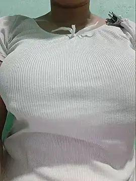Shiny Babe online show from 06/29/26, 07:59