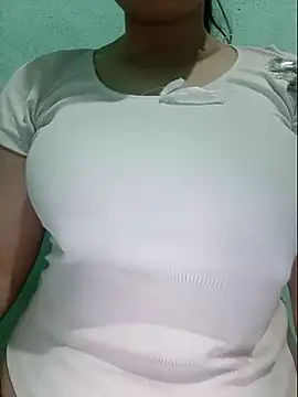 Shiny Babe online show from 06/07/26, 05:23