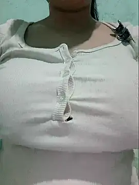 Shiny Babe online show from 05/12/26, 02:01