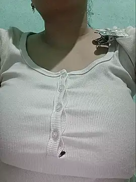 Shiny Babe online show from 05/26/26, 08:12