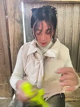 isaaa5 online show from 11/24/25, 08:25