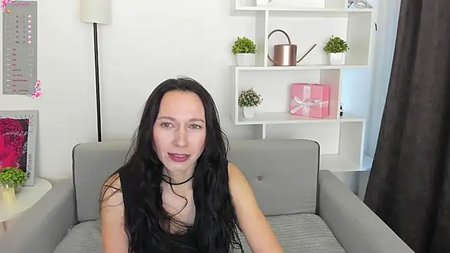 Snapshot of RubiHarlot chatting on 10/19/25, 02:14 RubiHarlot online show from 10/19/25, 02:14