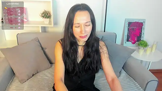 Snapshot of RubiHarlot chatting on 10/11/25, 01:17 RubiHarlot online show from 10/11/25, 01:17