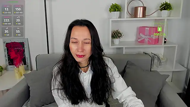Snapshot of RubiHarlot chatting on 09/30/25, 01:11 RubiHarlot online show from 09/30/25, 01:11