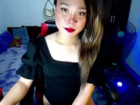 Urassiansweetcummer online show from 03/19/26, 02:22