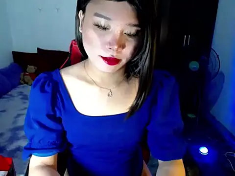 Urassiansweetcummer online show from 07/06/26, 01:12