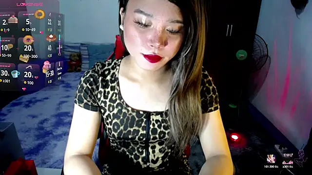 Urassiansweetcummer online show from 02/16/26, 02:43