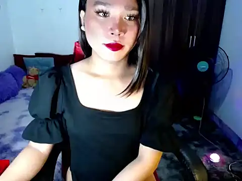 Urassiansweetcummer online show from 05/14/26, 01:57