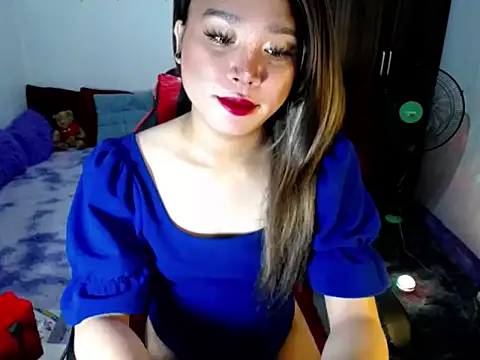 Urassiansweetcummer online show from 03/02/26, 12:00