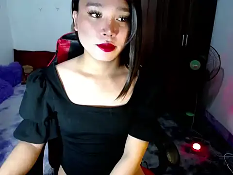 Urassiansweetcummer online show from 06/22/26, 02:06