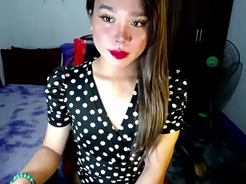 Urassiansweetcummer online show from 11/04/25, 02:04