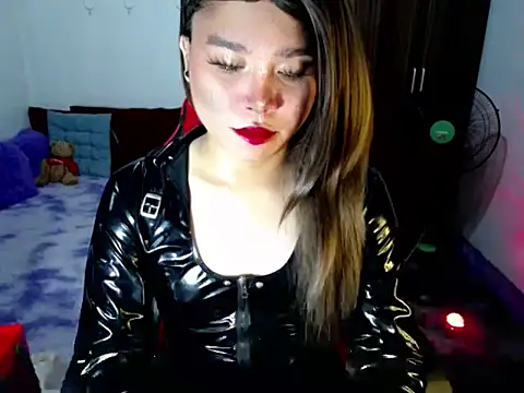 Urassiansweetcummer online show from 04/01/26, 03:41