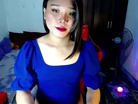 Urassiansweetcummer online show from 07/07/26, 06:47