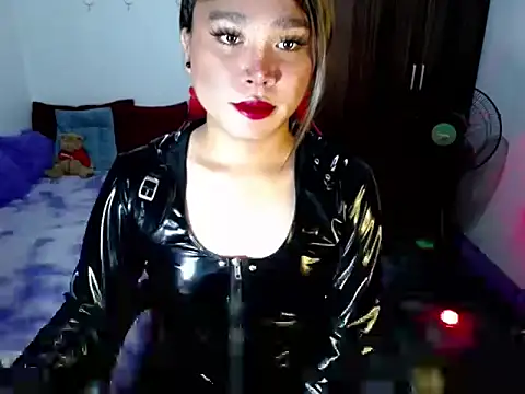 Urassiansweetcummer online show from 04/03/26, 07:31