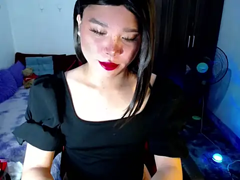 Urassiansweetcummer online show from 05/16/26, 01:26