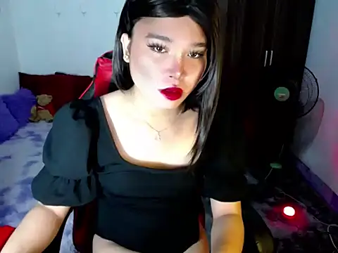 Urassiansweetcummer online show from 06/25/26, 02:09