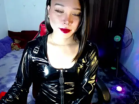 Urassiansweetcummer online show from 06/27/26, 04:07