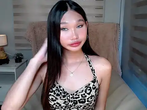 universal slutt online show from 10/24/25, 04:28