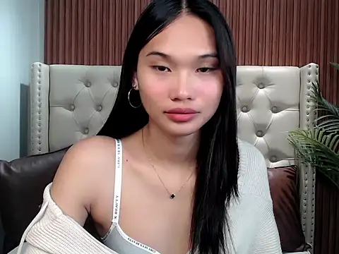 Snapshot of universal_slutt chatting on 02/10/26, 04:28 universal slutt online show from 02/10/26, 04:28