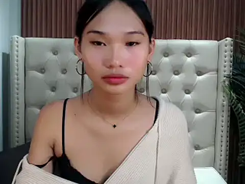 Snapshot of universal_slutt chatting on 01/05/26, 06:11 universal slutt online show from 01/05/26, 06:11