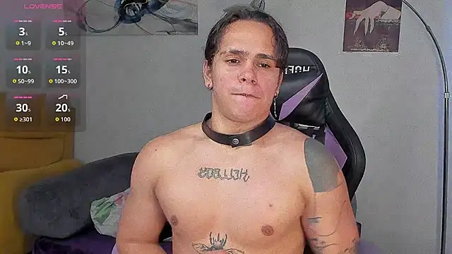 Snapshot of Maximiliano_scoott__ chatting on 06/12/26, 09:45 Maximiliano scoott online show from 06/12/26, 09:45