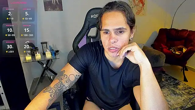 Maximiliano scoott   online show from 12/15/25, 08:25