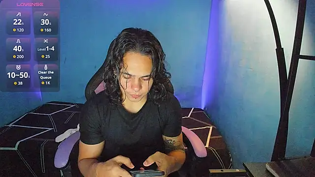 Maximiliano scoott   online show from 10/15/25, 06:49