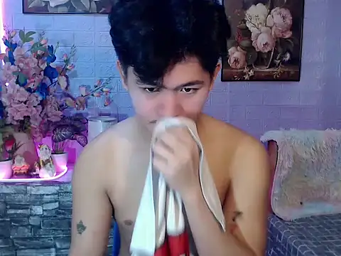 Snapshot of Albertx_Destroyer69 chatting on 06/12/26, 03:59 Albertx Destroyer69 online show from 06/12/26, 03:59