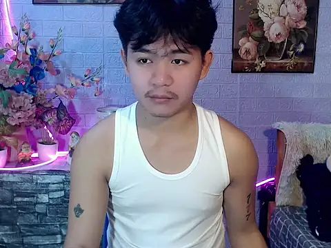 Snapshot of Albertx_Destroyer69 chatting on 06/07/26, 02:39 Albertx Destroyer69 online show from 06/07/26, 02:39