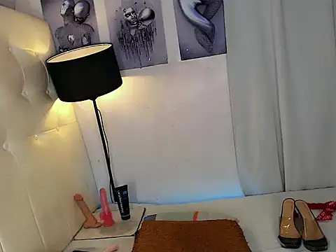 Snapshot of Foxxy_Barbie chatting on 01/06/26, 06:39 Foxxy Barbie online show from 01/06/26, 06:39