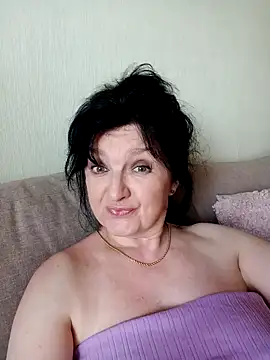 Snapshot of MilaSky4701 chatting on 06/27/26, 04:24 MilaSky4701 online show from 06/27/26, 04:24