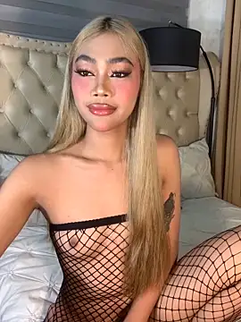 Innocent yanixx69 online show from 09/29/25, 09:16