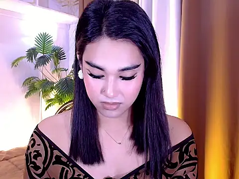 Snapshot of magnificent_kitana chatting on 05/02/26, 04:23 magnificent kitana online show from 05/02/26, 04:23